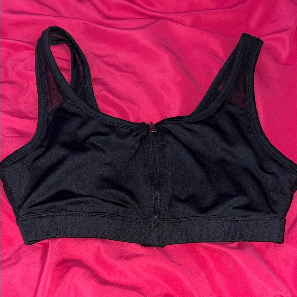 Elegant Black Women's Sports Bra